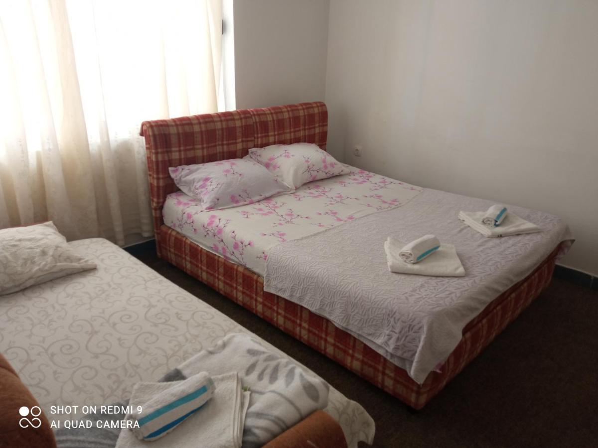 Apartman Jeca Требине Екстериор снимка